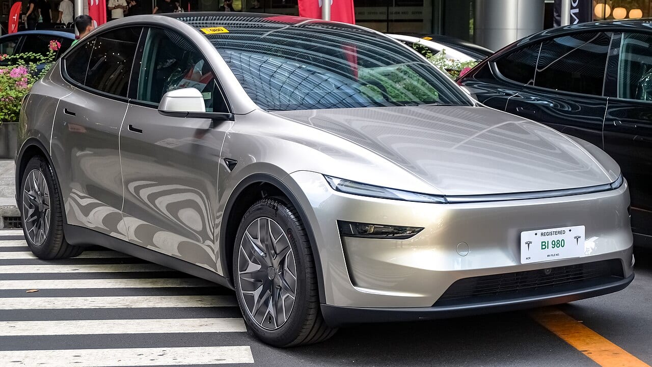 Tesla Model Y Long Range, övrigt